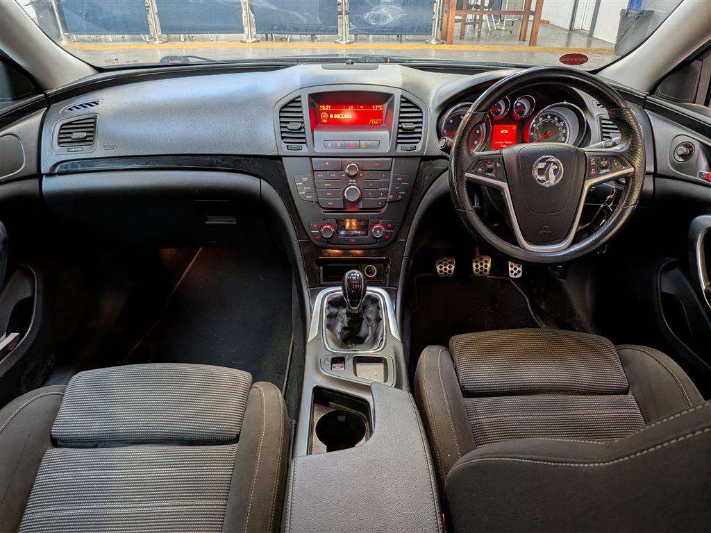 <p>2010 VAUXHALL INSIGNIA SRI 128 CDTI</p>