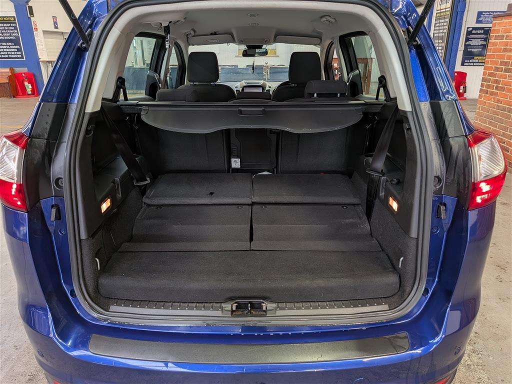 <p>2015 FORD GRAND C-MAX ZETEC TDCI</p>