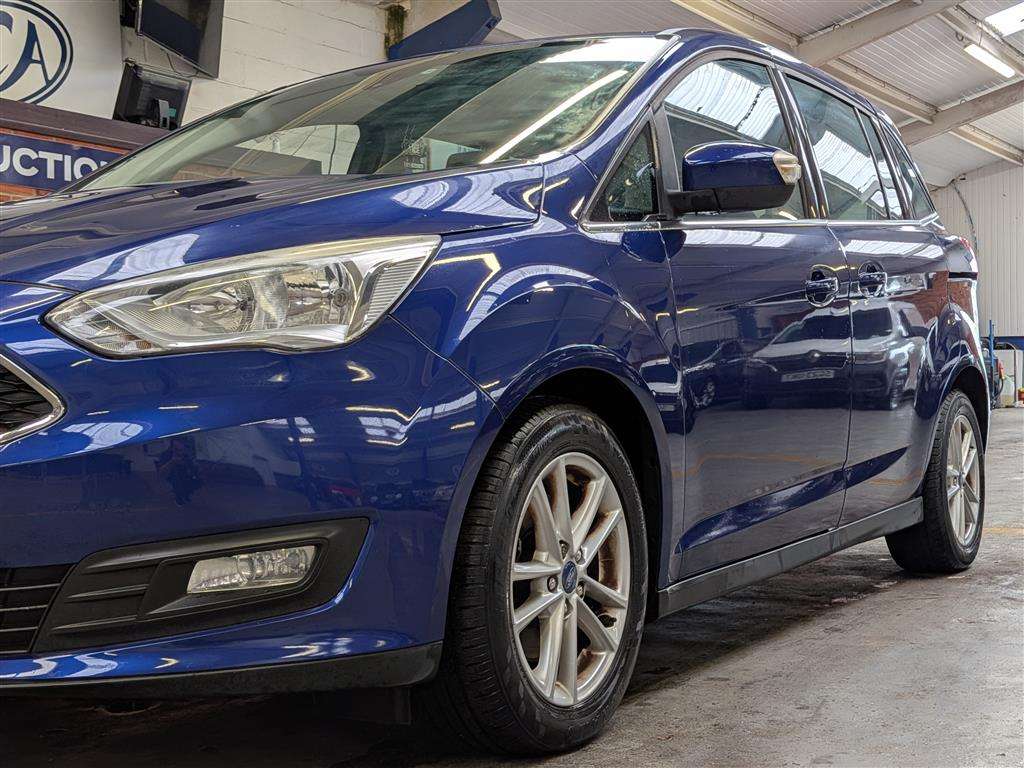 <p>2015 FORD GRAND C-MAX ZETEC TDCI</p>