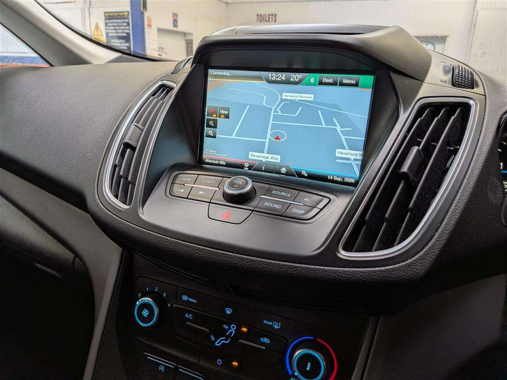 <p>2015 FORD GRAND C-MAX ZETEC TDCI</p>