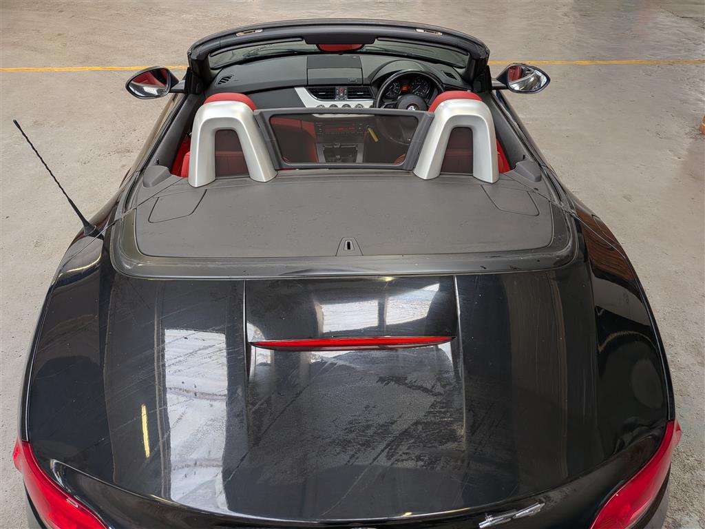 <p>2014 BMW Z4 SDRIVE20I M SPORT</p>