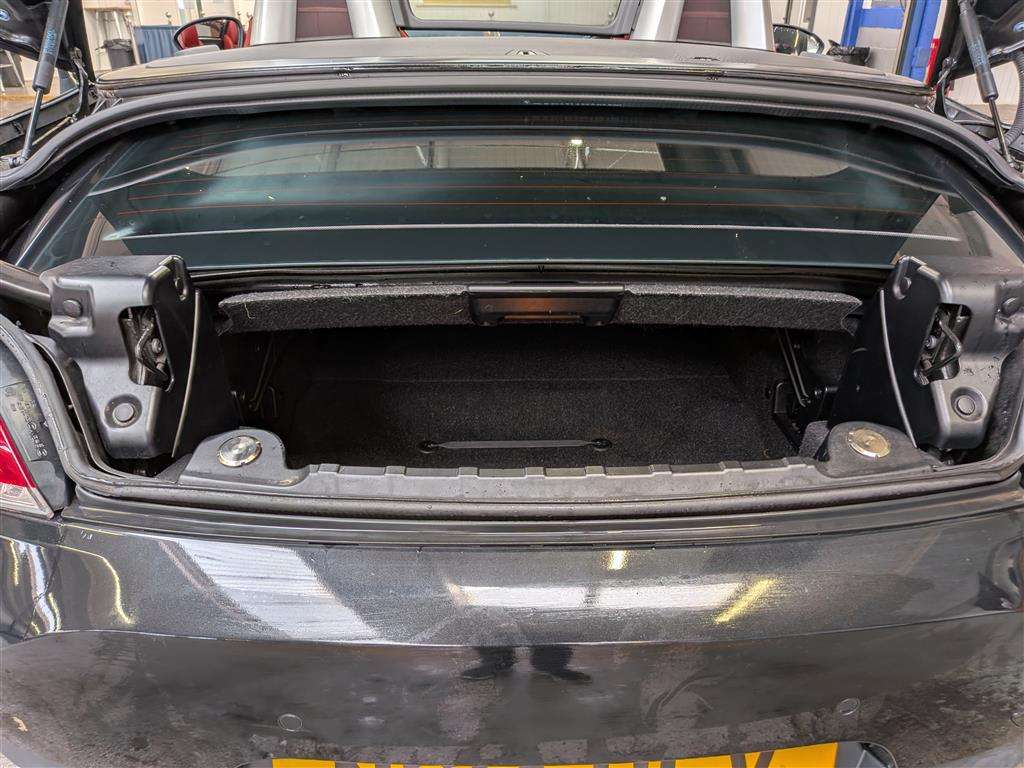 <p>2014 BMW Z4 SDRIVE20I M SPORT</p>