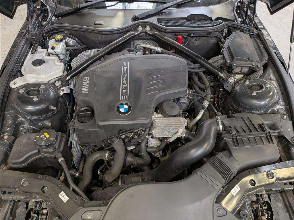 <p>2014 BMW Z4 SDRIVE20I M SPORT</p>