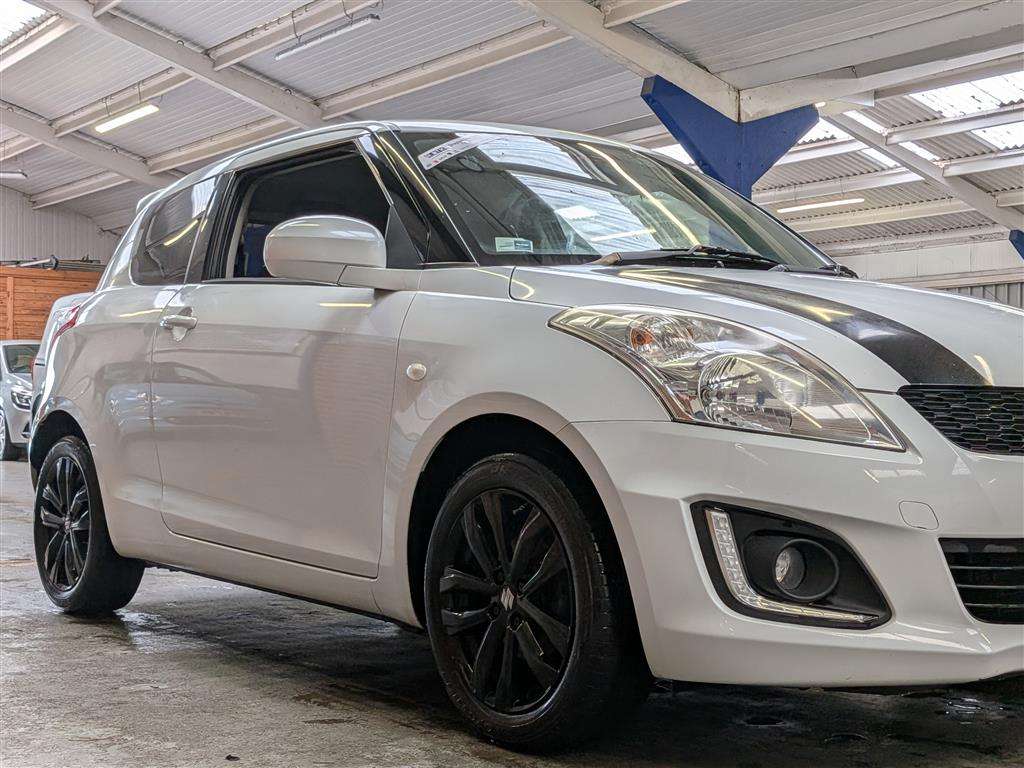 <p>2017 SUZUKI SWIFT SZ-L</p>