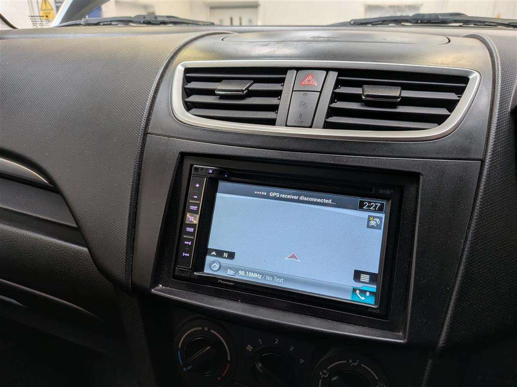 <p>2017 SUZUKI SWIFT SZ-L</p>