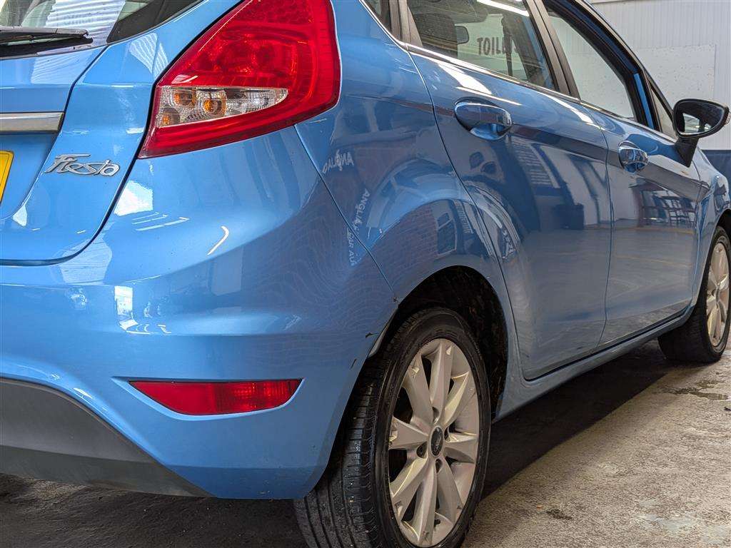 <p>2011 FORD FIESTA ZETEC</p>