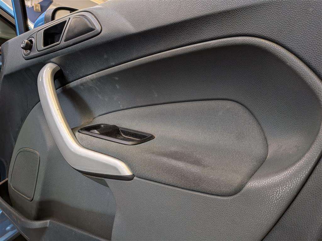 <p>2011 FORD FIESTA ZETEC</p>