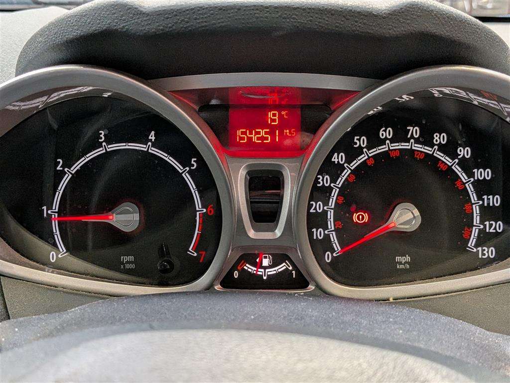 <p>2011 FORD FIESTA ZETEC</p>