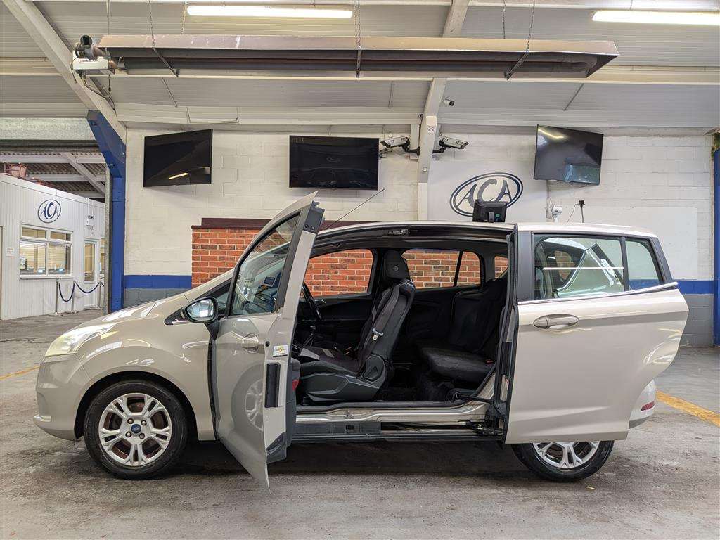 <p>2014 FORD B-MAX ZETEC TDCI</p>