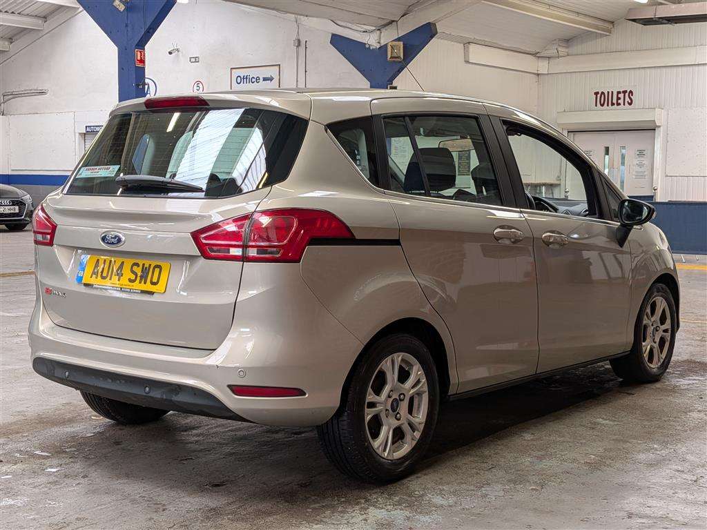 <p>2014 FORD B-MAX ZETEC TDCI</p>