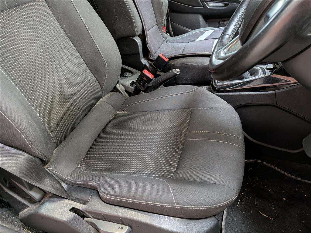 <p>2014 FORD B-MAX ZETEC TDCI</p>