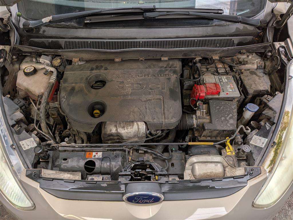 <p>2014 FORD B-MAX ZETEC TDCI</p>