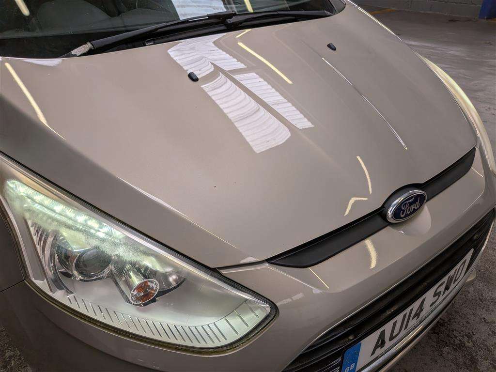 <p>2014 FORD B-MAX ZETEC TDCI</p>