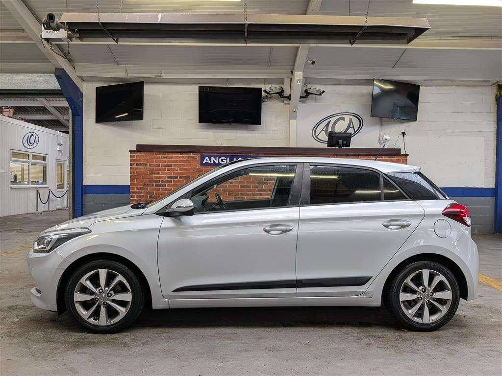 <p>2018 HYUNDAI I20 PREMIUM SE NAV MPI</p>