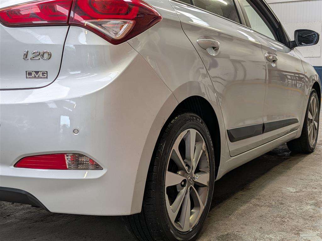 <p>2018 HYUNDAI I20 PREMIUM SE NAV MPI</p>