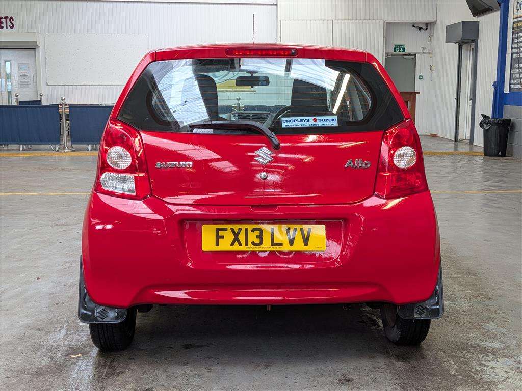 <p>2013 SUZUKI ALTO SZ</p>