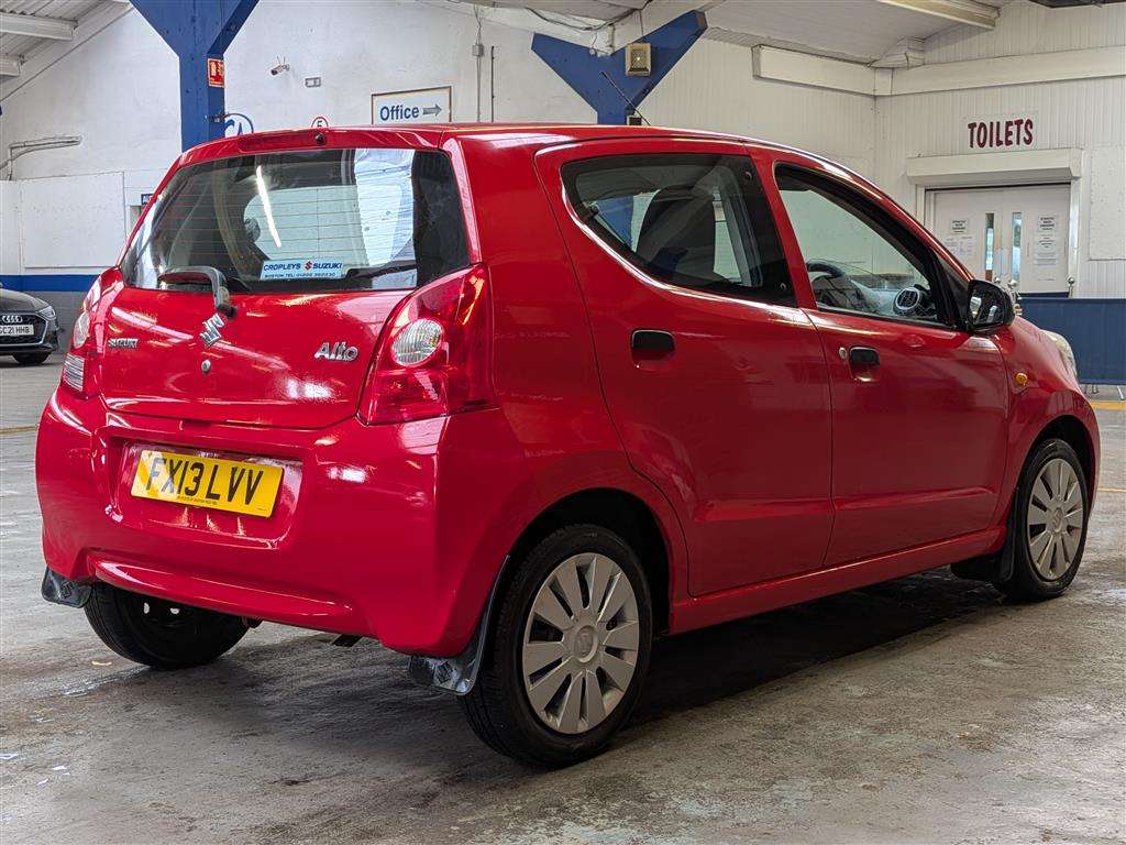 <p>2013 SUZUKI ALTO SZ</p>
