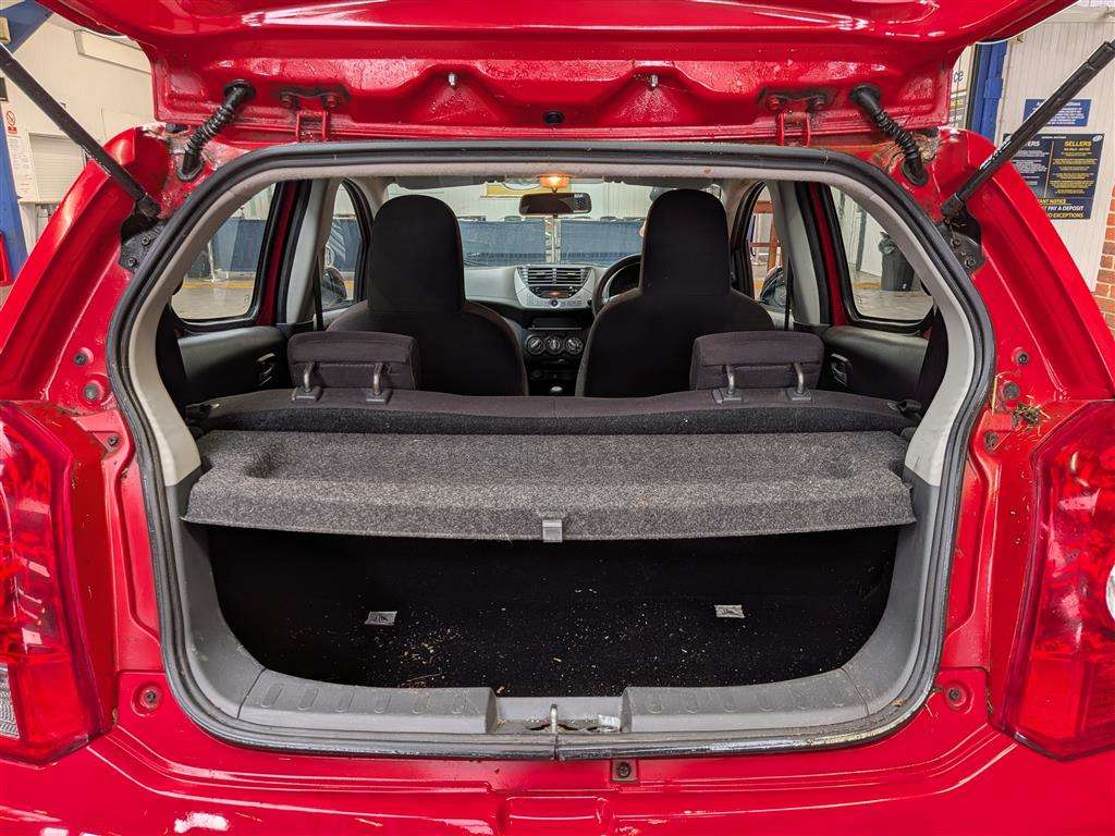 <p>2013 SUZUKI ALTO SZ</p>