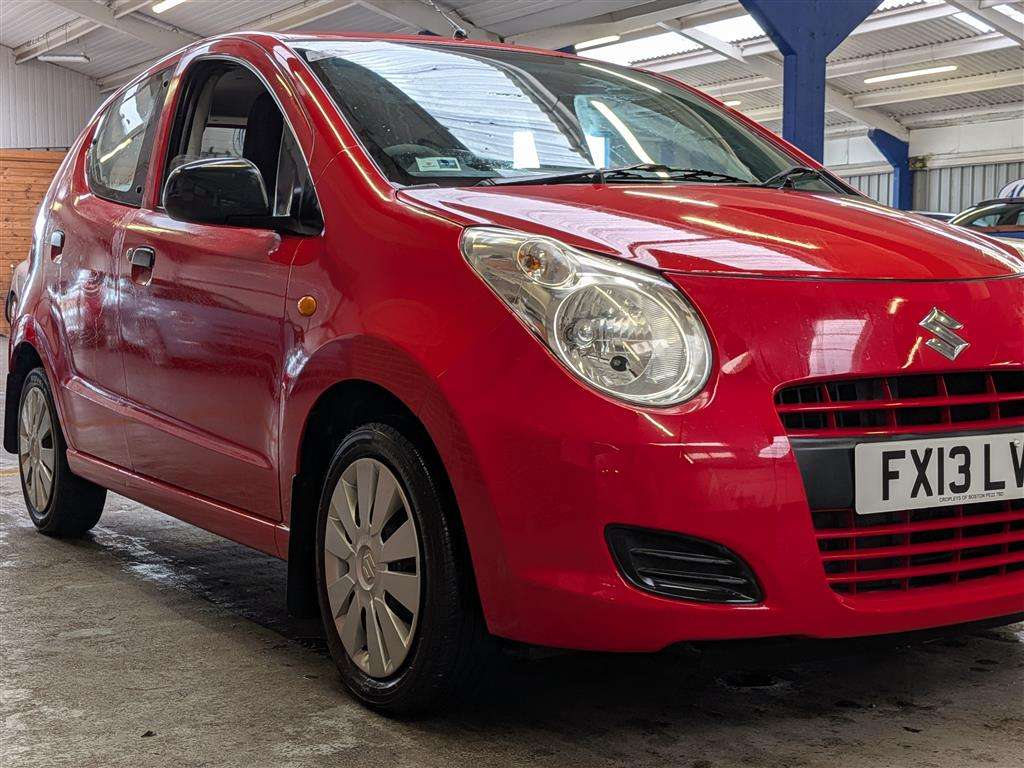 <p>2013 SUZUKI ALTO SZ</p>