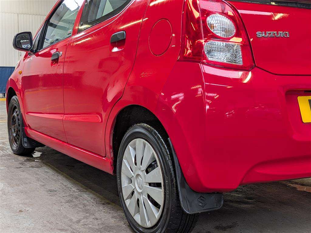 <p>2013 SUZUKI ALTO SZ</p>