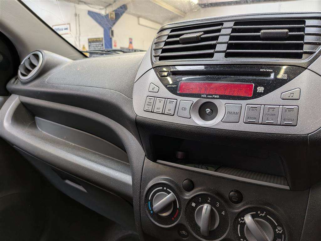 <p>2013 SUZUKI ALTO SZ</p>