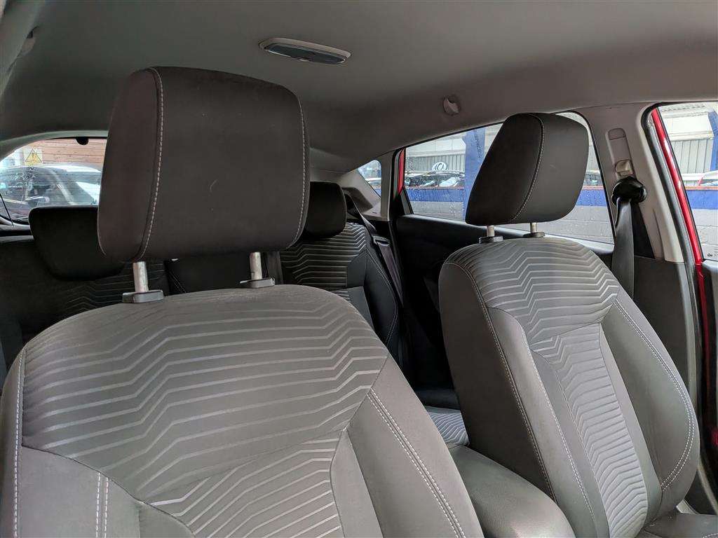 <p>2014 FORD FIESTA TITANIUM</p>