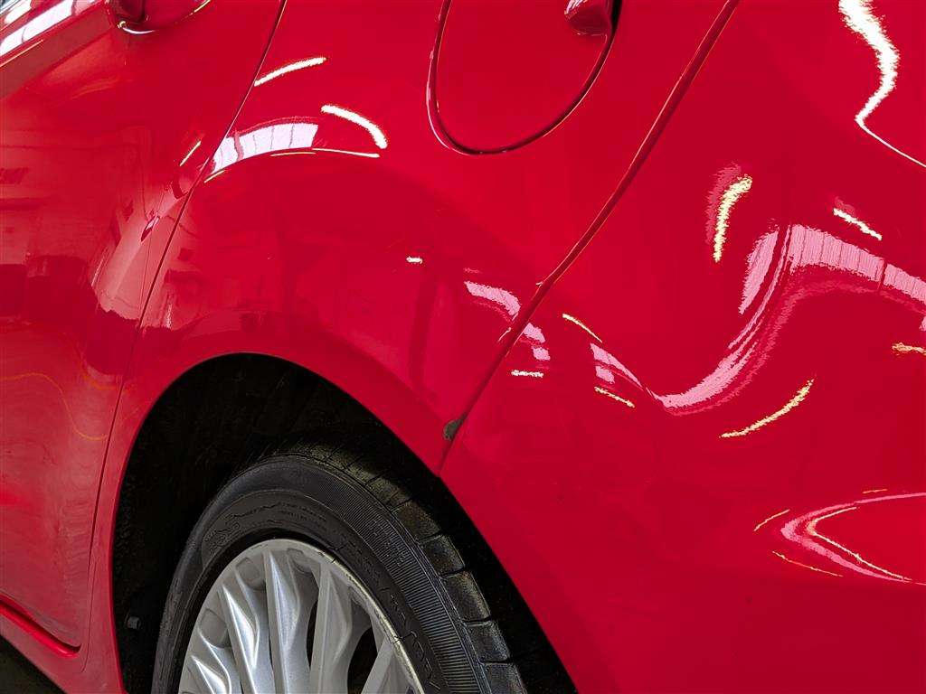 <p>2014 FORD FIESTA TITANIUM</p>