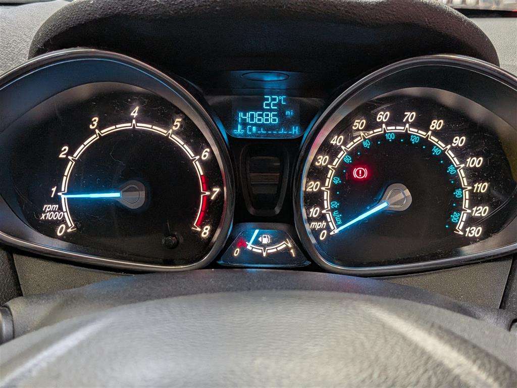 <p>2014 FORD FIESTA TITANIUM</p>