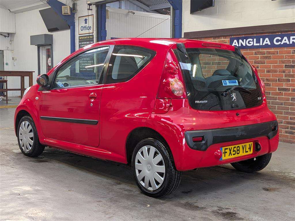 <p>2008 PEUGEOT 107 URBAN</p>