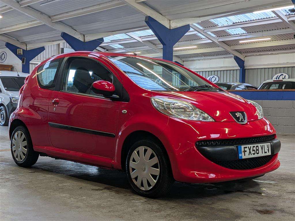 <p>2008 PEUGEOT 107 URBAN</p>
