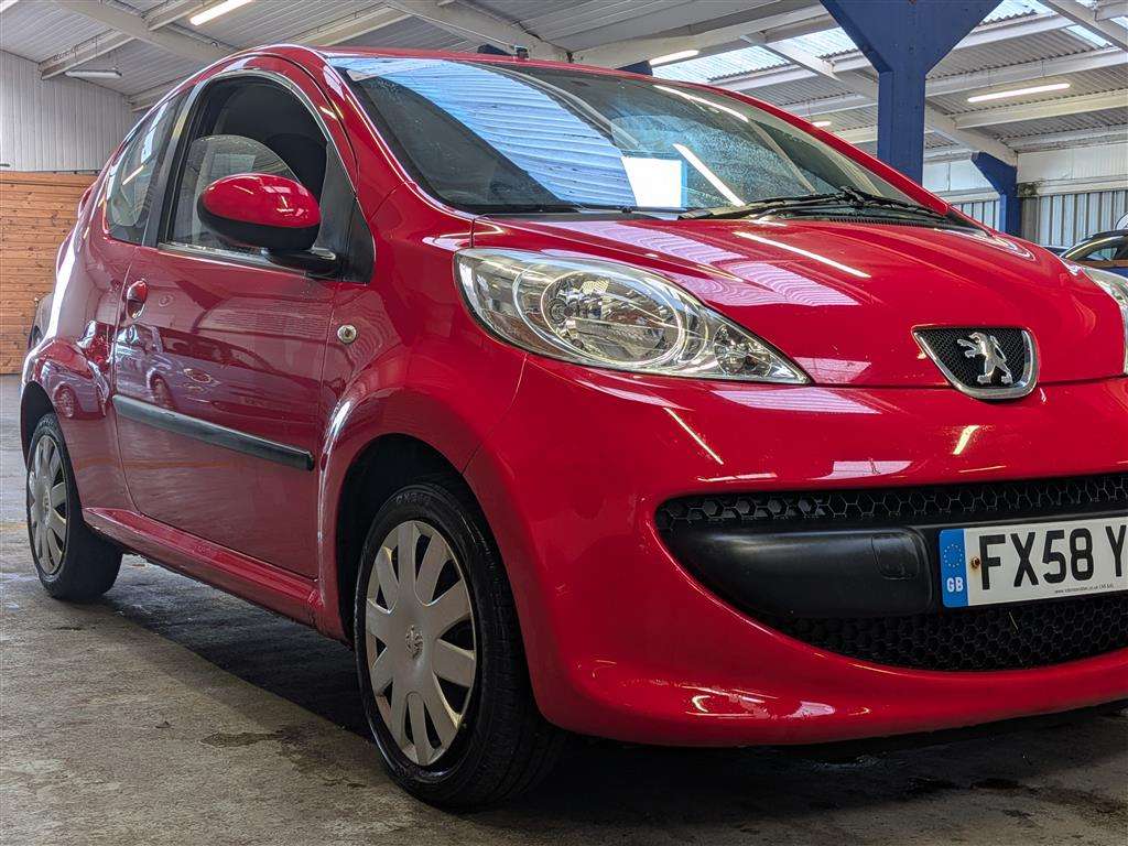 <p>2008 PEUGEOT 107 URBAN</p>