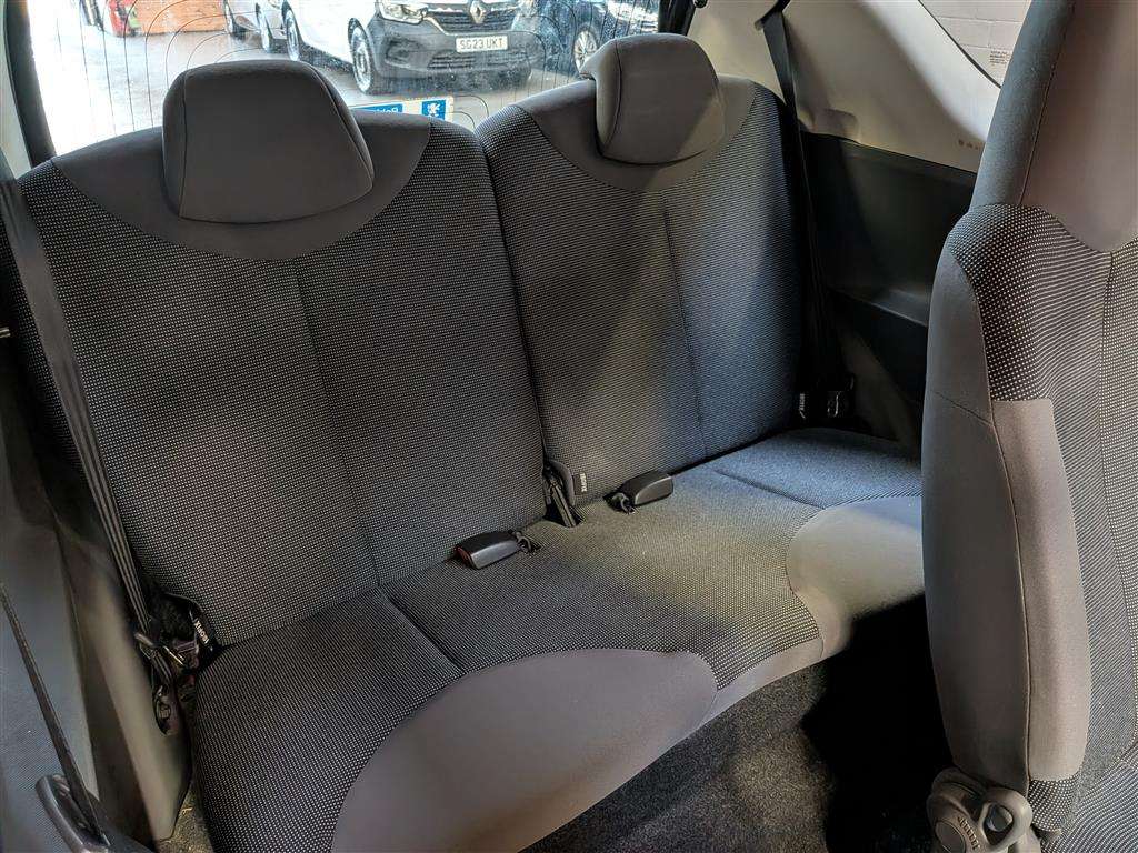 <p>2008 PEUGEOT 107 URBAN</p>