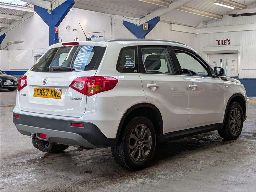<p>2017 SUZUKI VITARA SZ4</p>