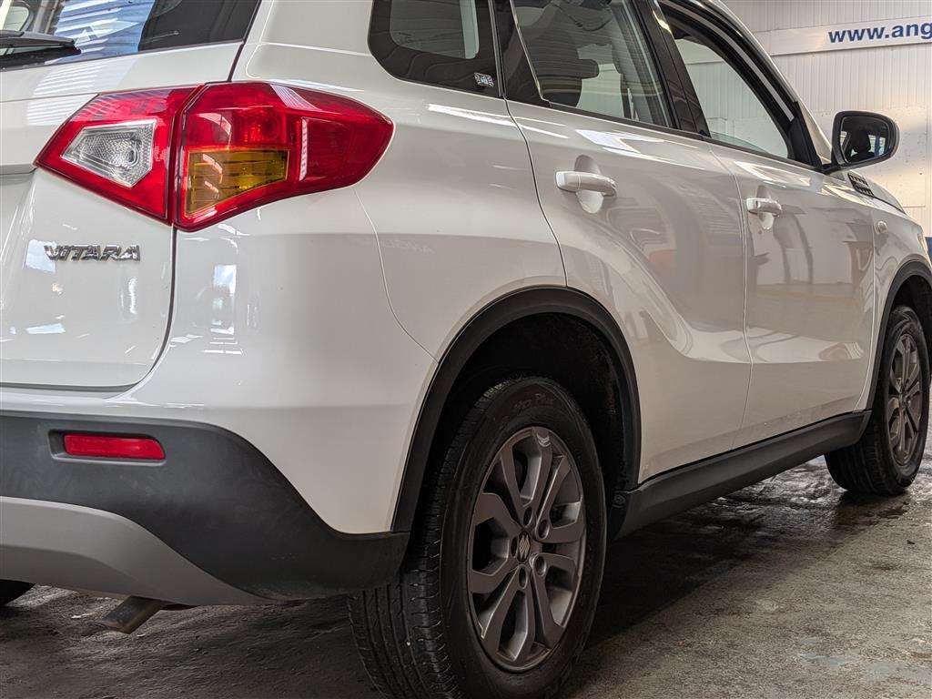 <p>2017 SUZUKI VITARA SZ4</p>