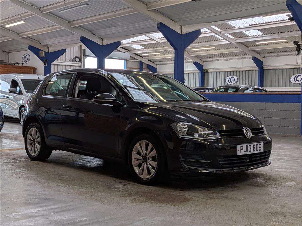 <p>2013 VOLKSWAGEN GOLF SE BLUEMOTION TECH T</p>