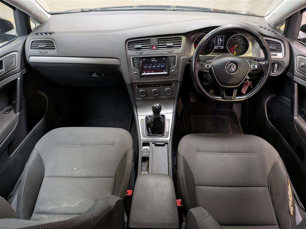 <p>2013 VOLKSWAGEN GOLF SE BLUEMOTION TECH T</p>