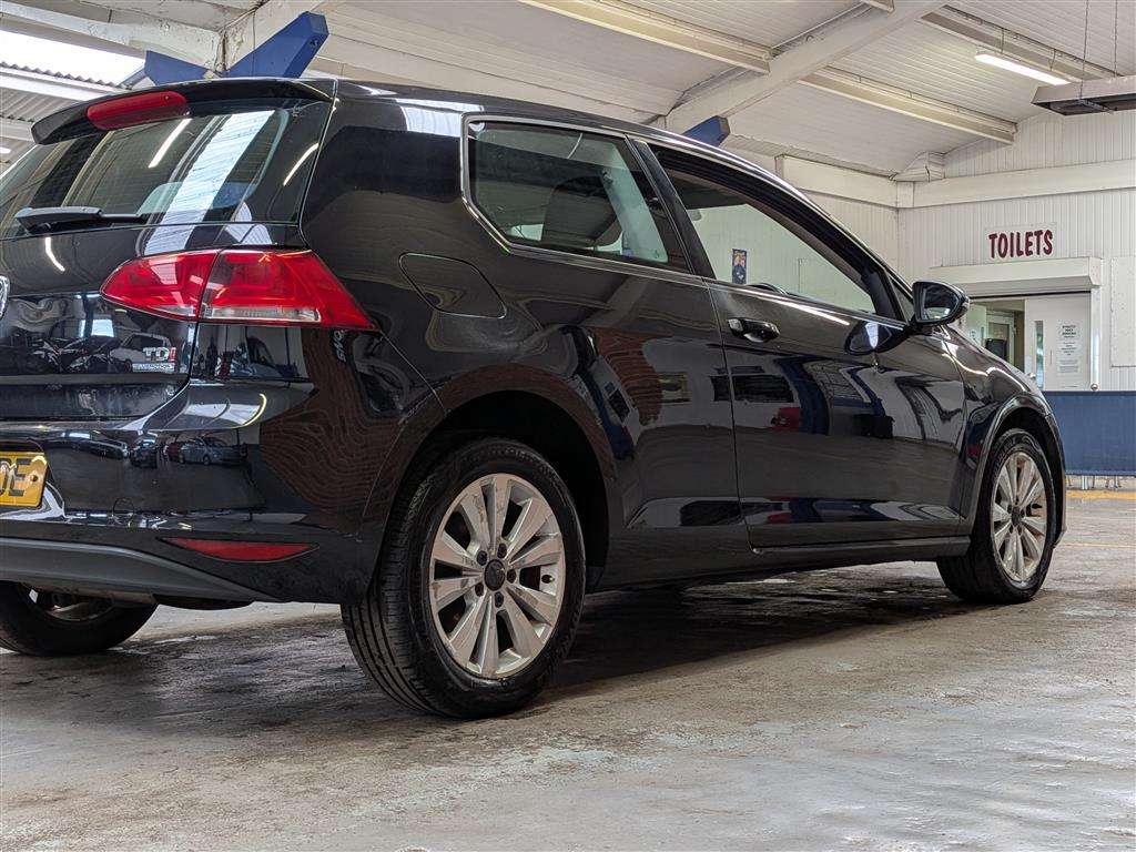<p>2013 VOLKSWAGEN GOLF SE BLUEMOTION TECH T</p>