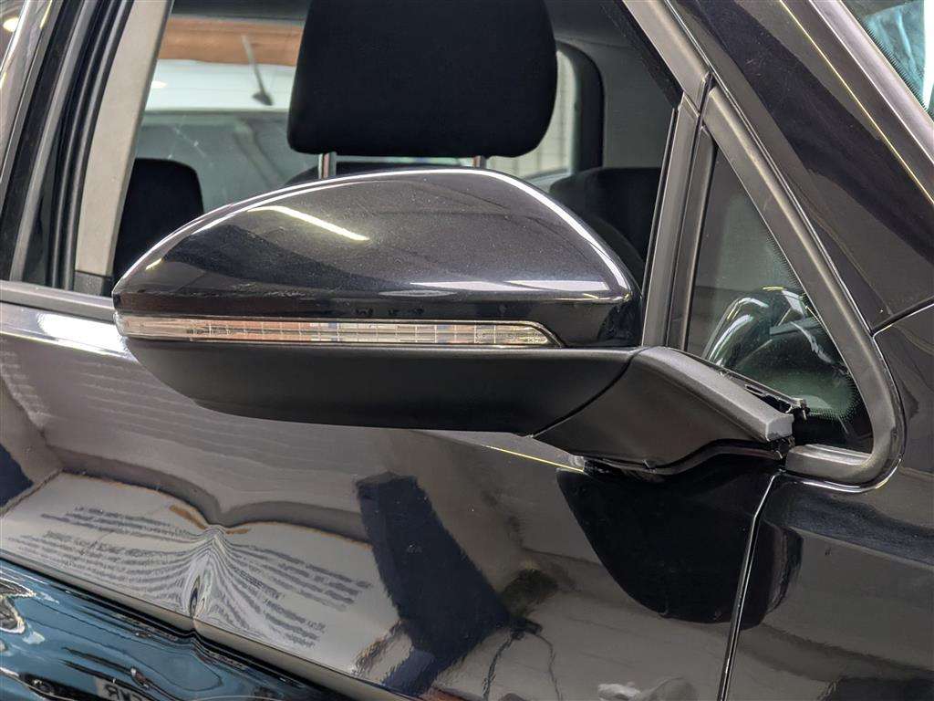 <p>2013 VOLKSWAGEN GOLF SE BLUEMOTION TECH T</p>