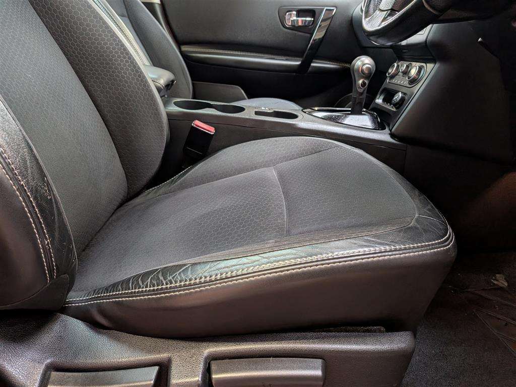 <p>2013 NISSAN QASHQAI 360 CVT **SOLD</p>