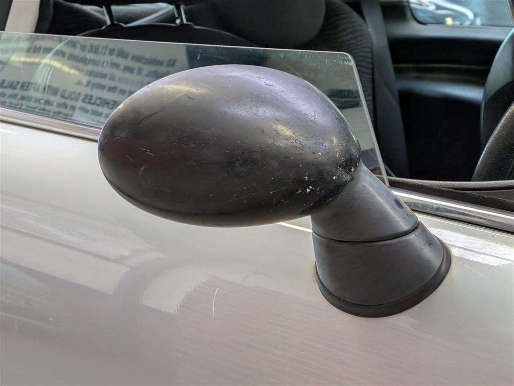 <p>2003 MINI MINI COOPER</p>