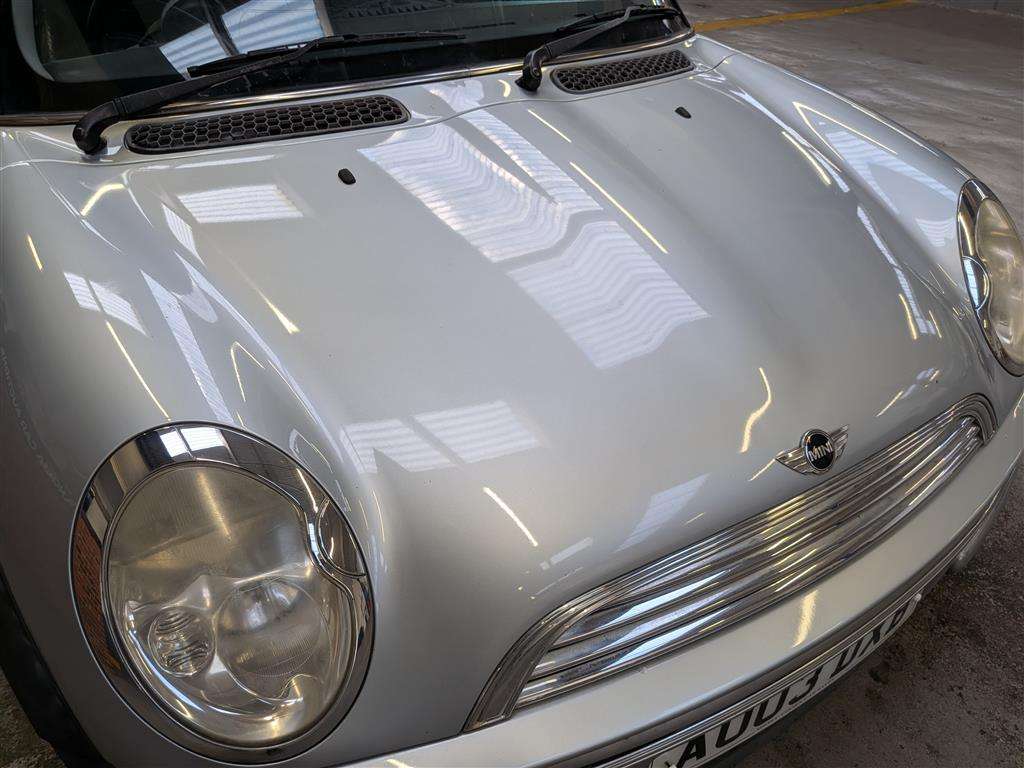 <p>2003 MINI MINI COOPER</p>
