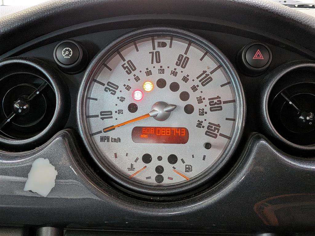<p>2003 MINI MINI COOPER</p>