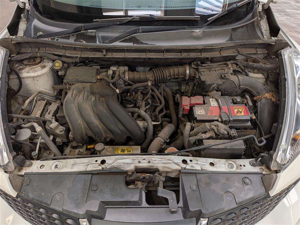 <p>2011 NISSAN JUKE VISIA</p>