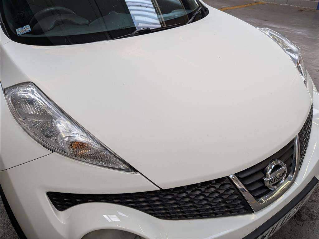 <p>2011 NISSAN JUKE VISIA</p>