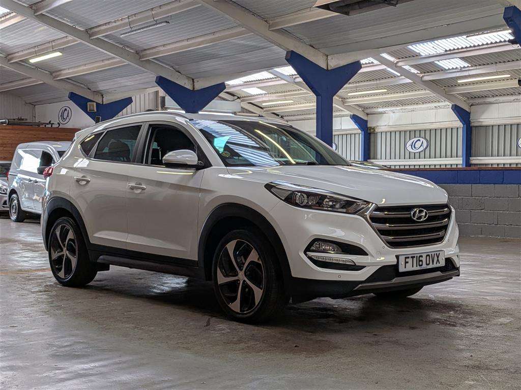 <p>2016 HYUNDAI TUCSON PREM B-DRIVE 2WD C</p>