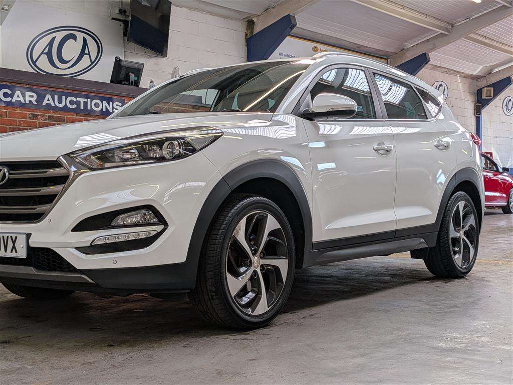 <p>2016 HYUNDAI TUCSON PREM B-DRIVE 2WD C</p>