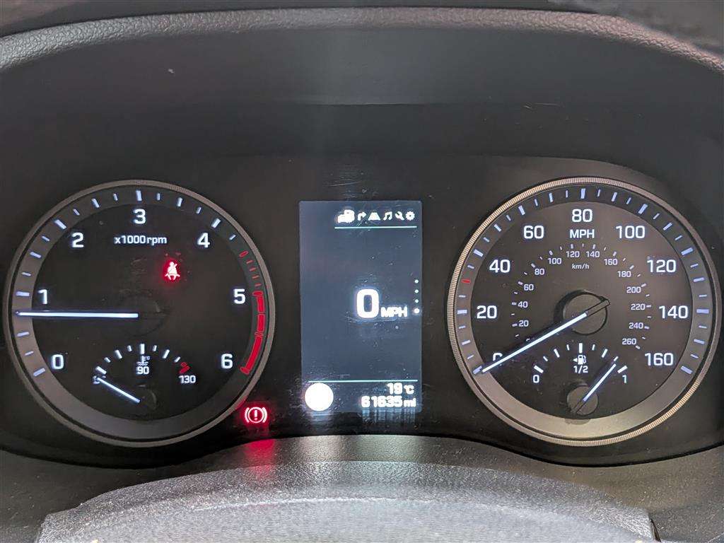 <p>2016 HYUNDAI TUCSON PREM B-DRIVE 2WD C</p>