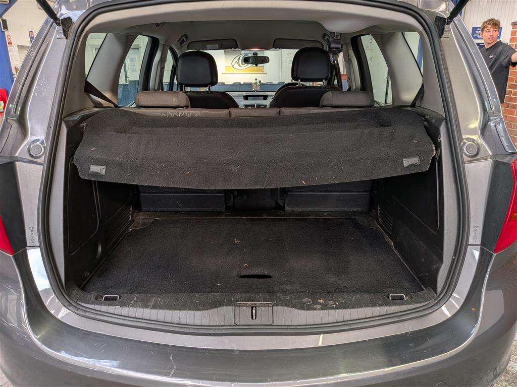<p>2012 VAUXHALL MERIVA EXCLUSIV AC</p>