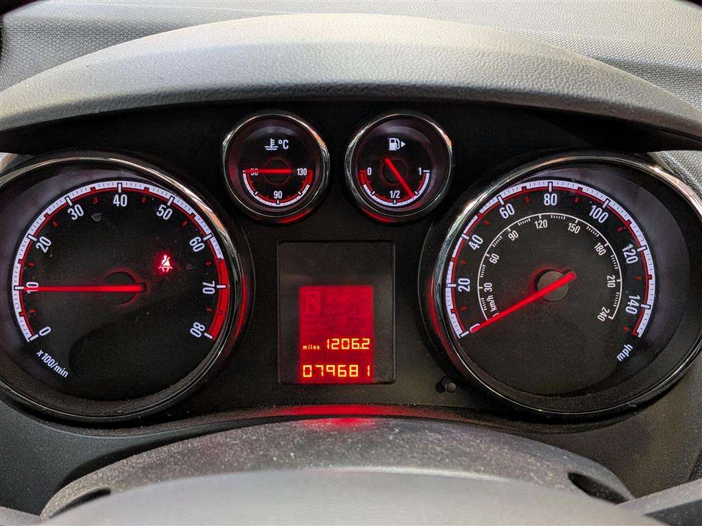 <p>2012 VAUXHALL MERIVA EXCLUSIV AC</p>
