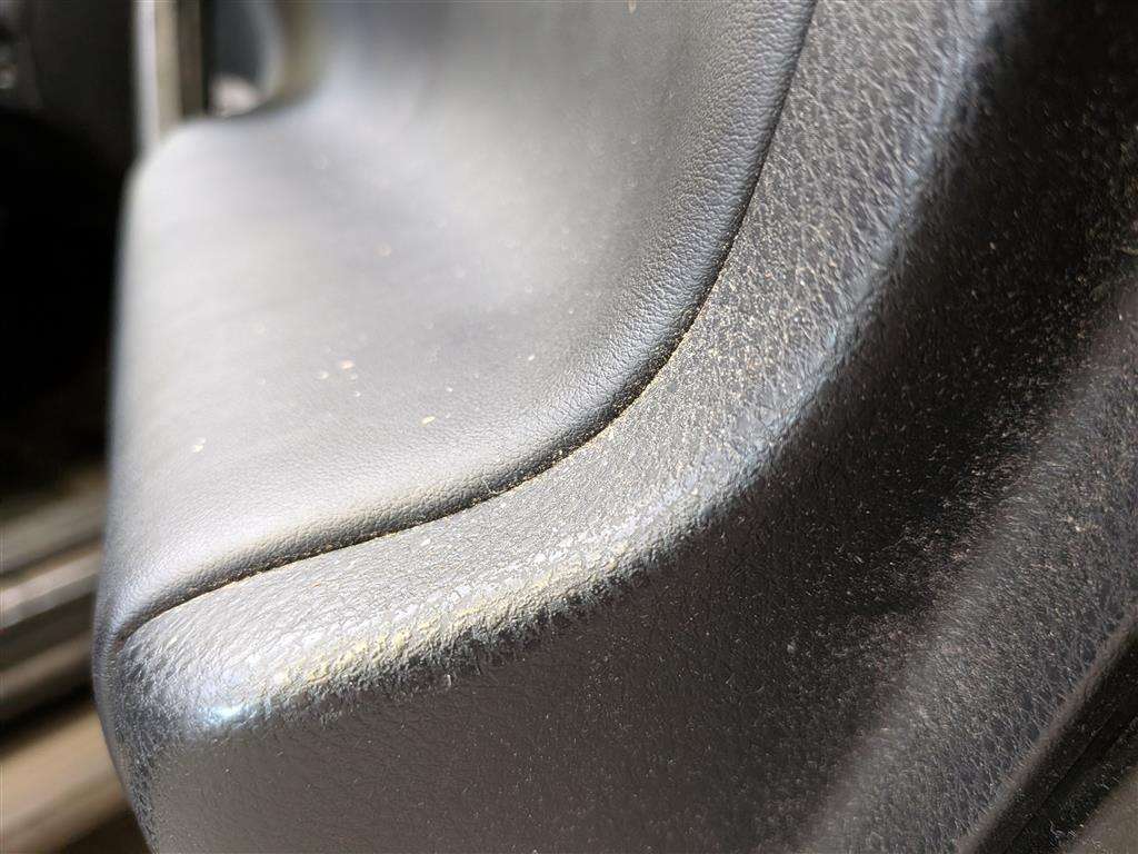 <p>2014 TOYOTA RAV4 INVINCIBLE D-4D 4X2</p>